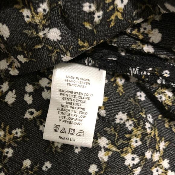 Cece Womens Blouse Size Large Black White Floral Tie Sleeve‎ Keyhole Back Top - Picture 9 of 12